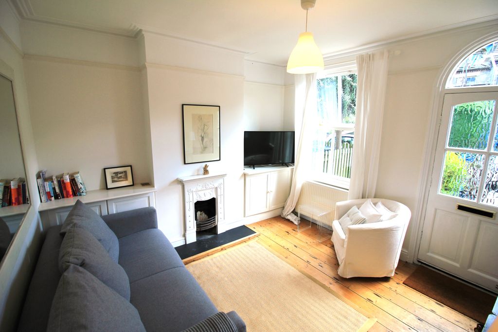 Property photo 1 of 9