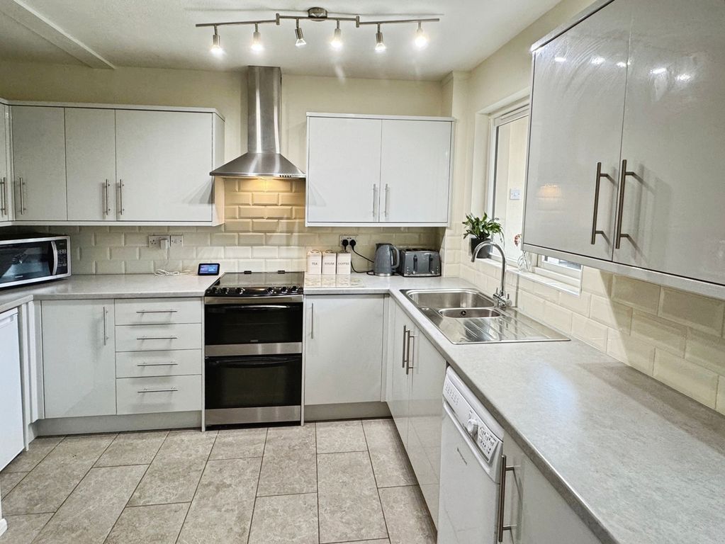 Property photo 2 of 12 Pbox-Img.Jpg