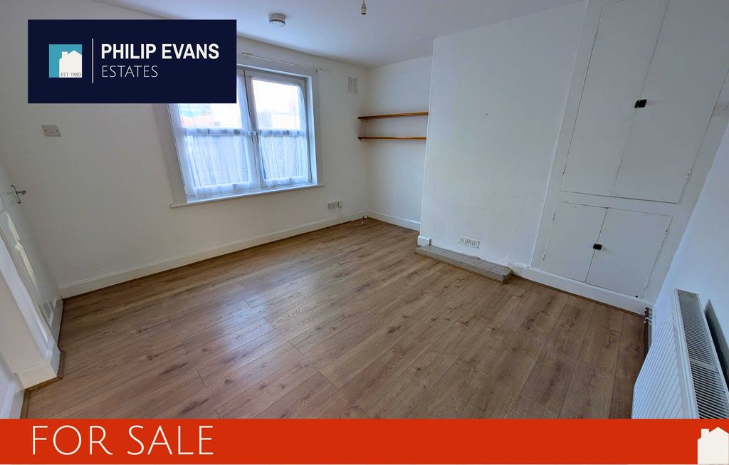 Property photo 3 of 11