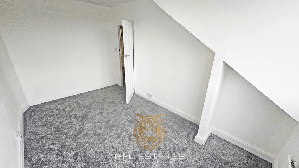 Property photo 3 of 10 Gallery