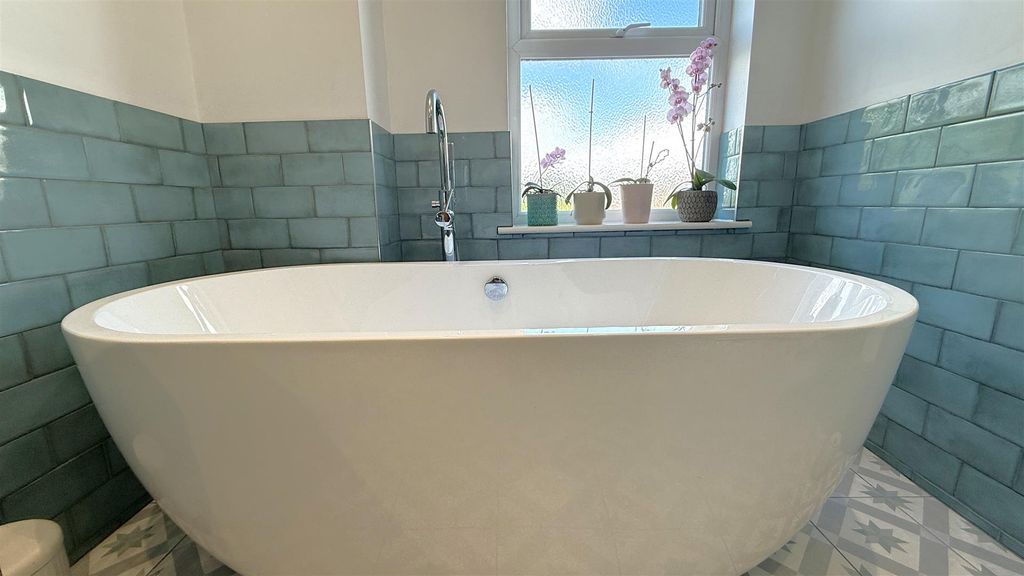 Additional image 17 of 2 bed end terrace house for saleRowheath Road, Cotteridge, Birmingham B30