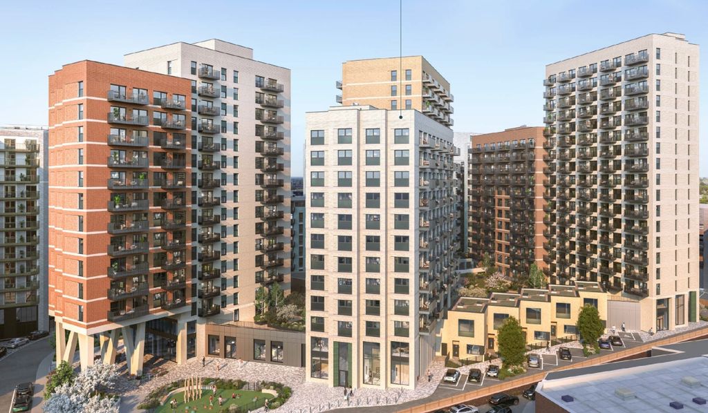 Property photo 1 of 6 Building