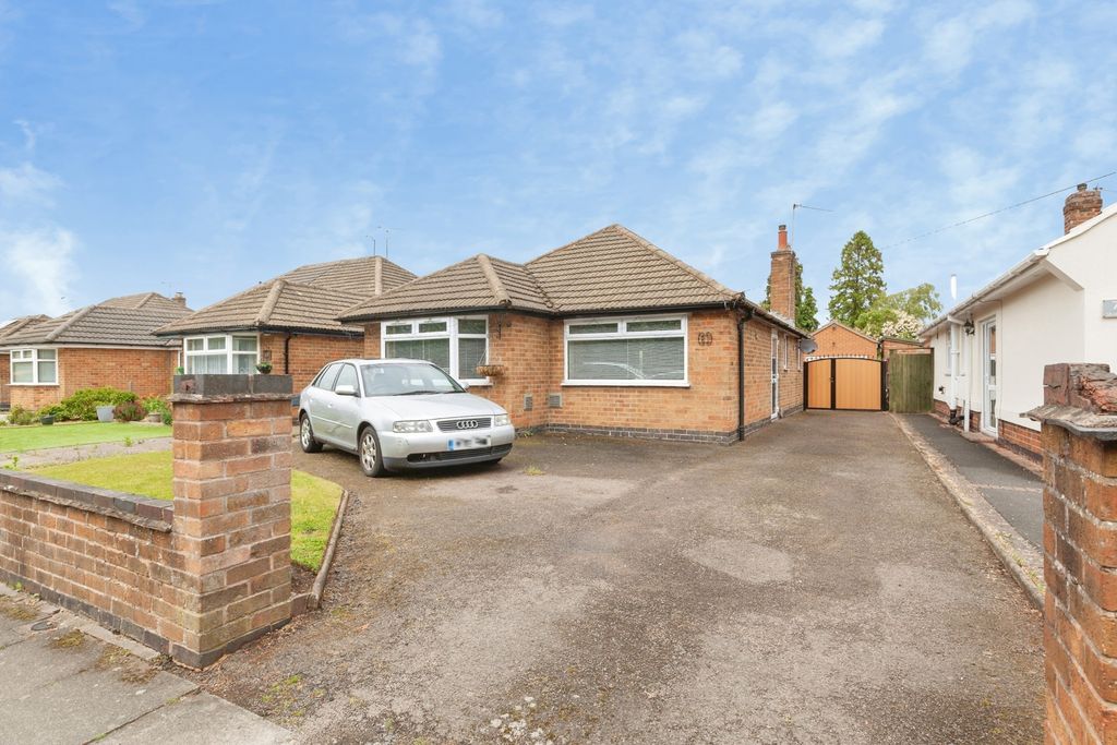 Property photo 1 of 14 Front