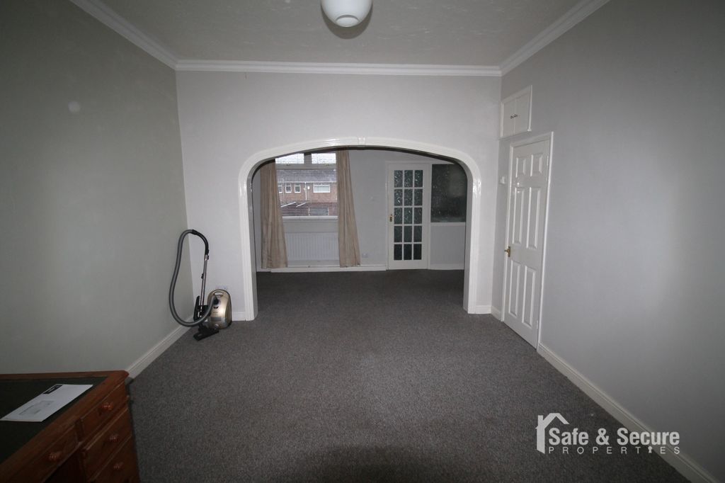 Property photo 3 of 10 Living Room &amp; Dining Room