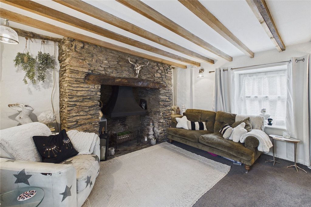 Property photo 2 of 16 Picture No. 03