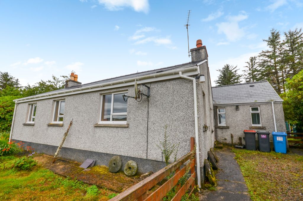 Property photo 1 of 36