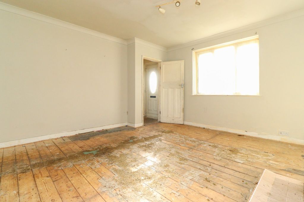 Property photo 2 of 11 Picture 2