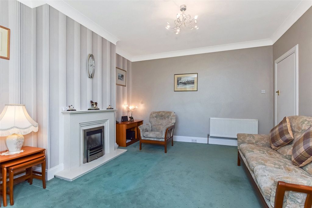 Property photo 3 of 19 Picture No. 05