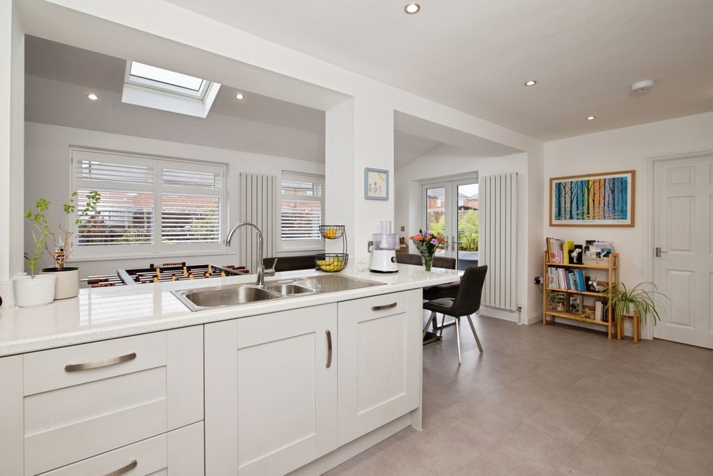 Property photo 2 of 13 Img_4658