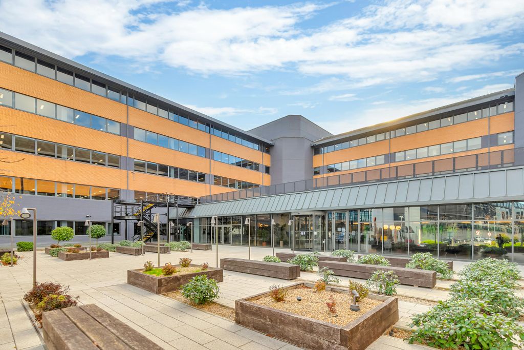 Property photo 1 of 23 Themaylandsbuilding71.Jpg