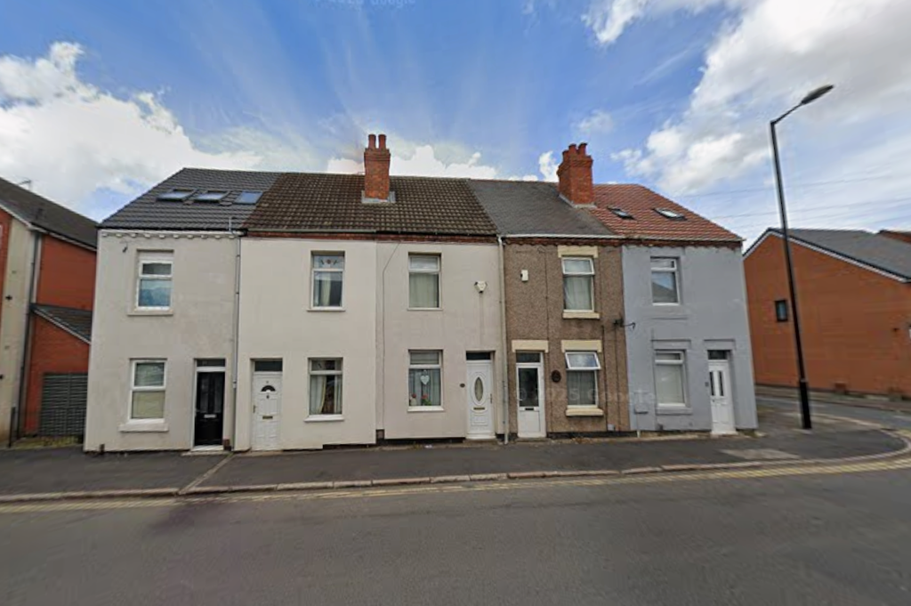 Property photo 1 of 8