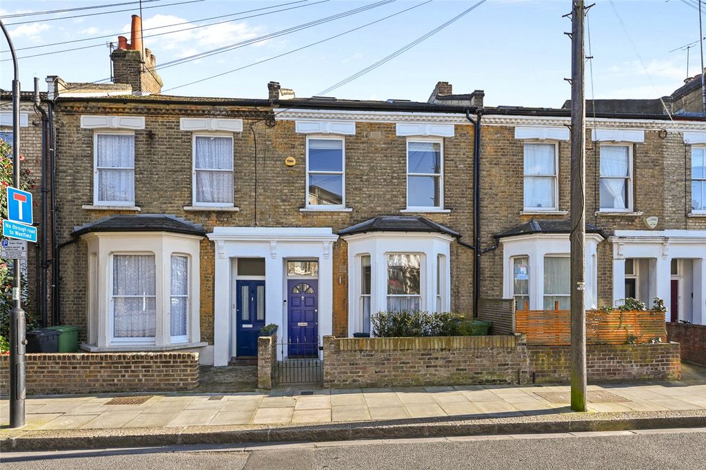 Property photo 2 of 12 Picture No. 15