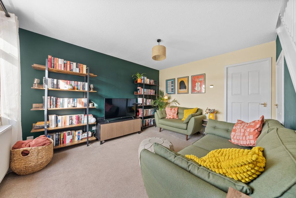 Property photo 3 of 15