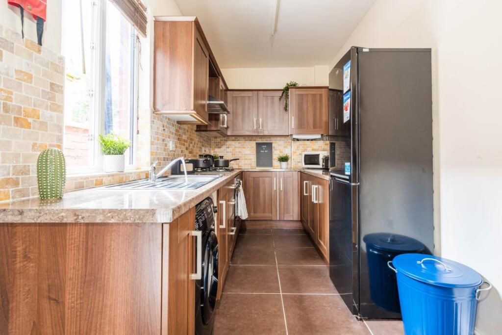 Property photo 2 of 9 A3d24Bbe63A00001A115F68B74F06045