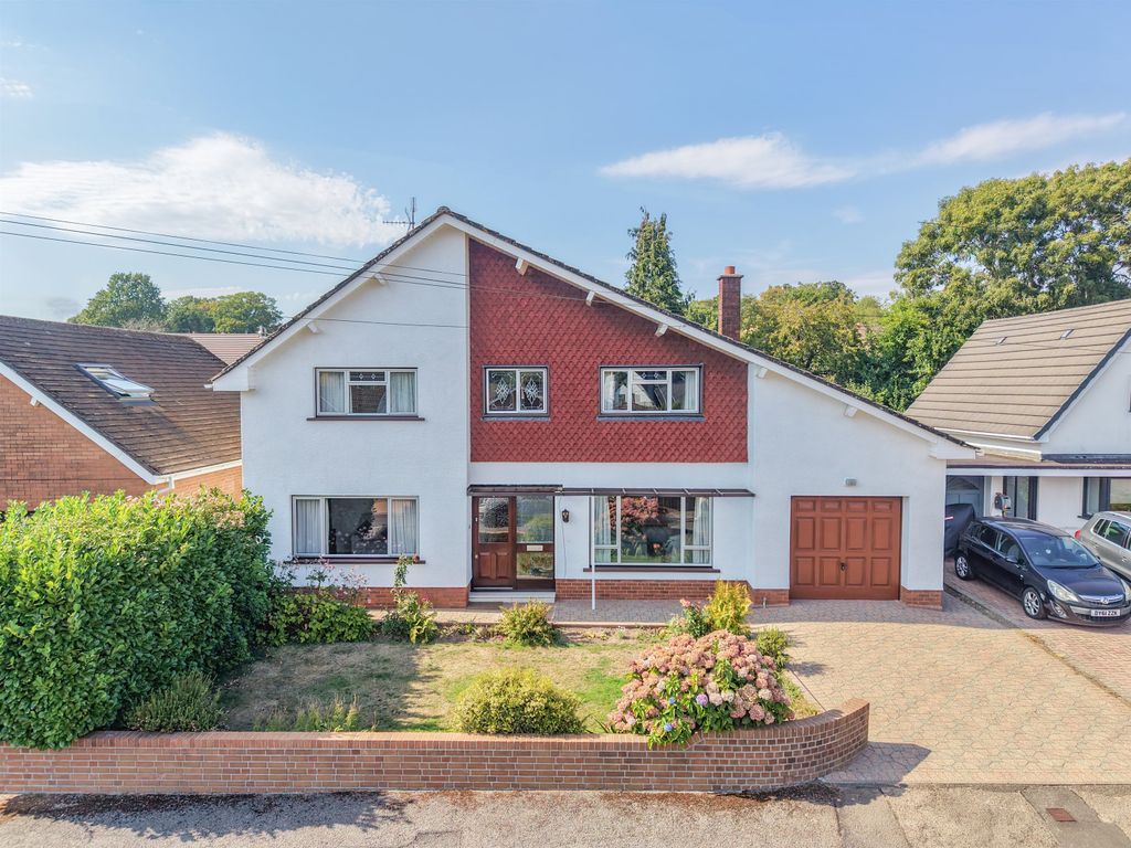 Property photo 1 of 27