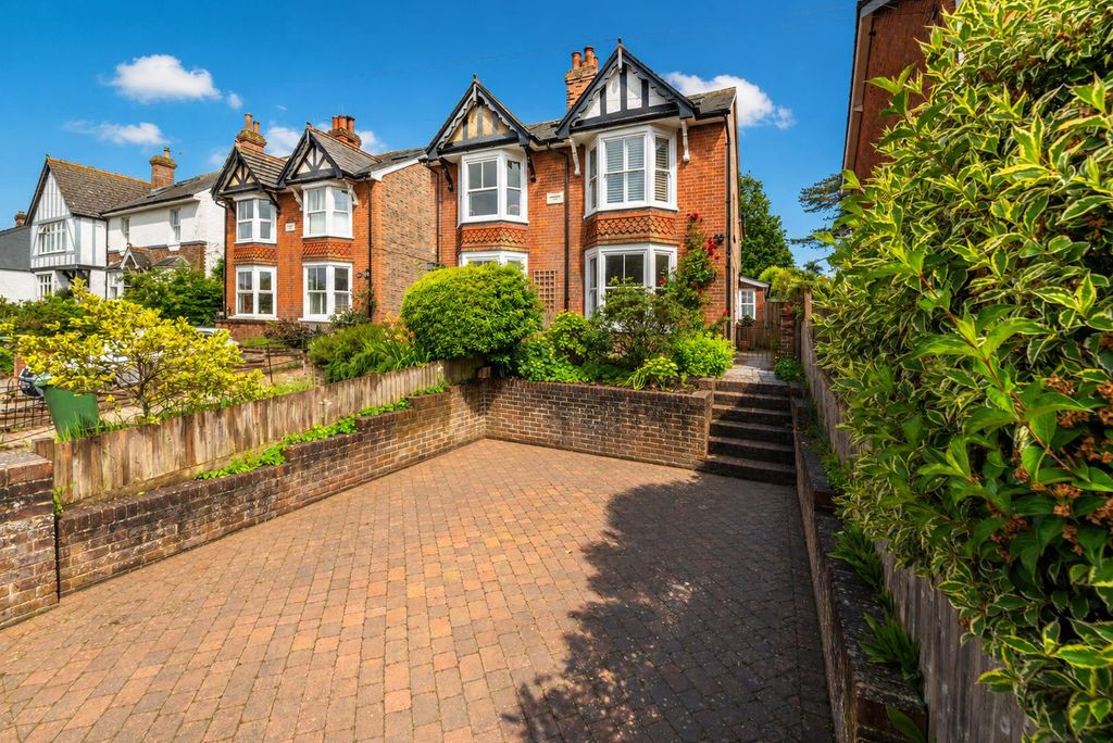 Property photo 1 of 37