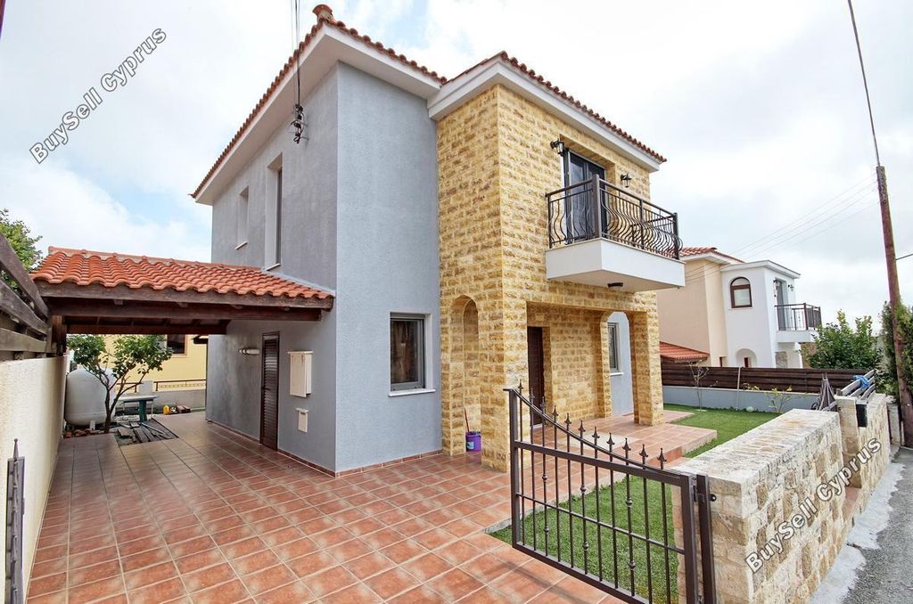 Property photo 1 of 15