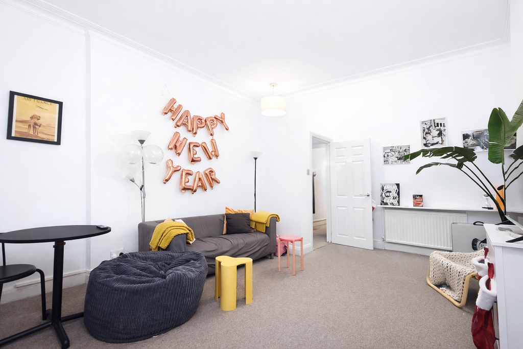 Property photo 3 of 19