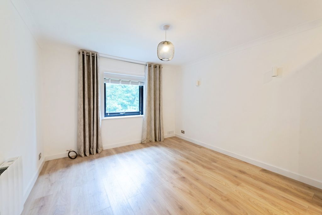 Property photo 3 of 15 Photo