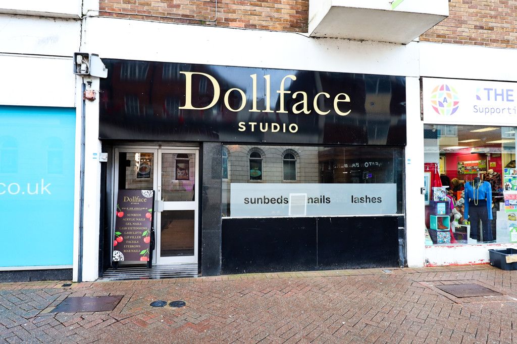 Property photo 1 of 9 Photo 9