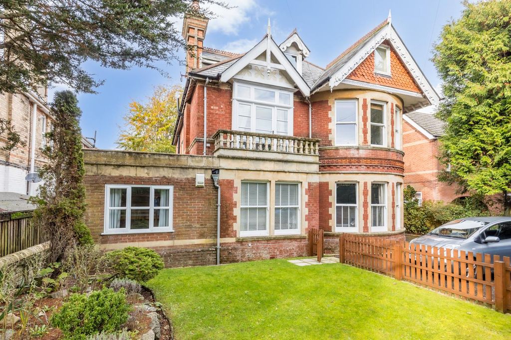 Property photo 2 of 17 Flat1,9Kingsbridgeroad-27Web72.Jpg