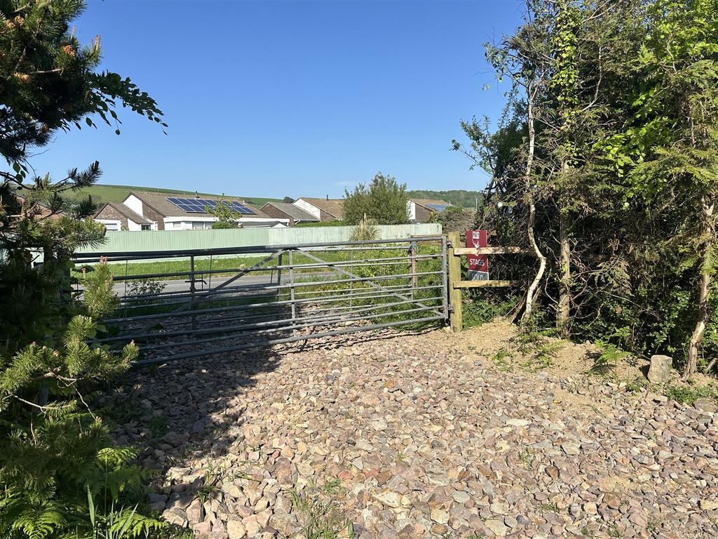 Property photo 2 of 16 2