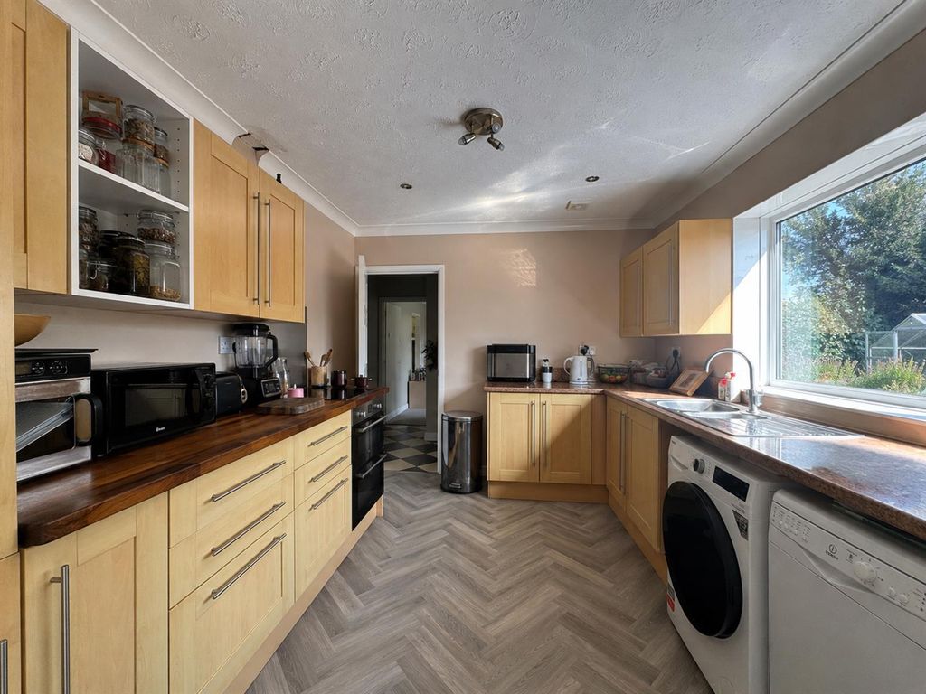 Property photo 2 of 18 4.Jpg