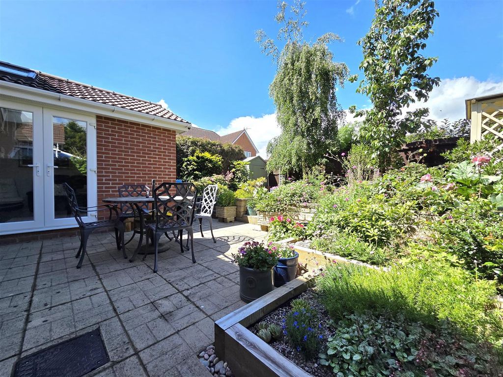 Property photo 3 of 19