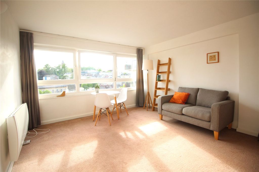 Property photo 1 of 15 Picture No. 06