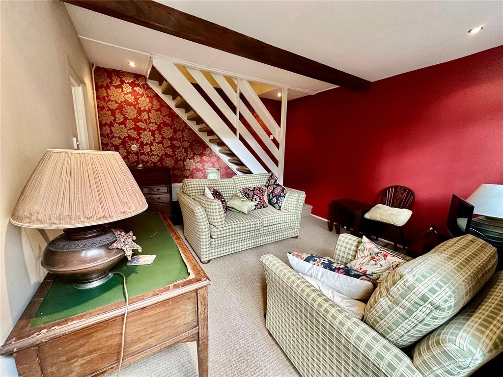 Property photo 2 of 11 Picture No. 14