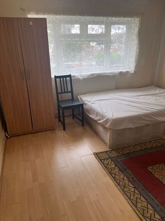 Property photo 2 of 3