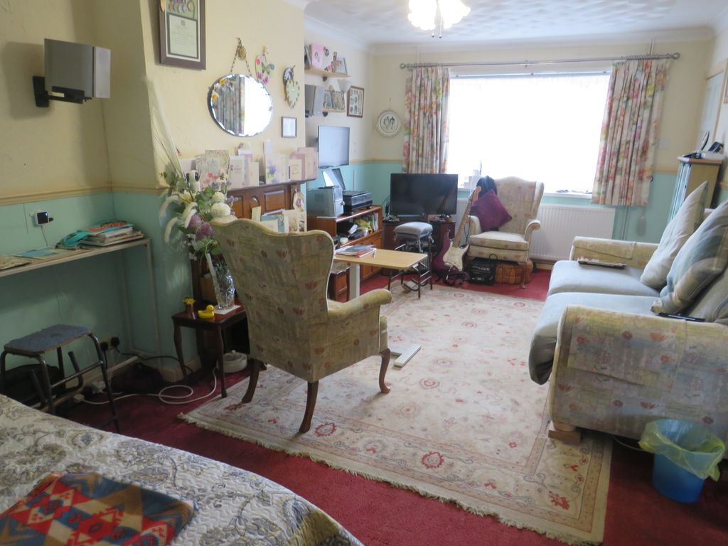 Property photo 3 of 23