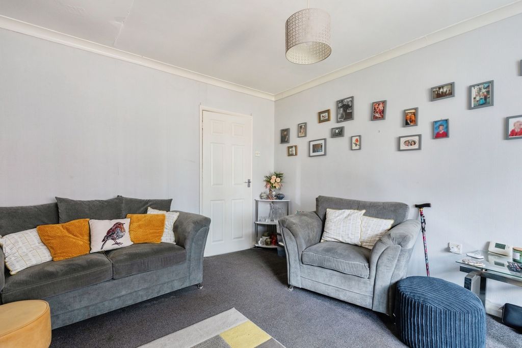Property photo 2 of 13 Pbox-Img.Jpg