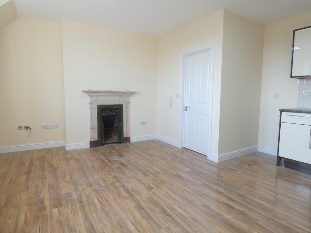 Property photo 2 of 9 Lounge