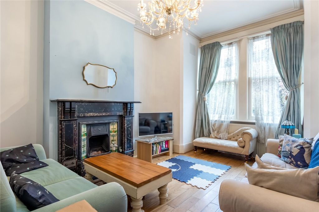 Property photo 2 of 15 Picture No. 20