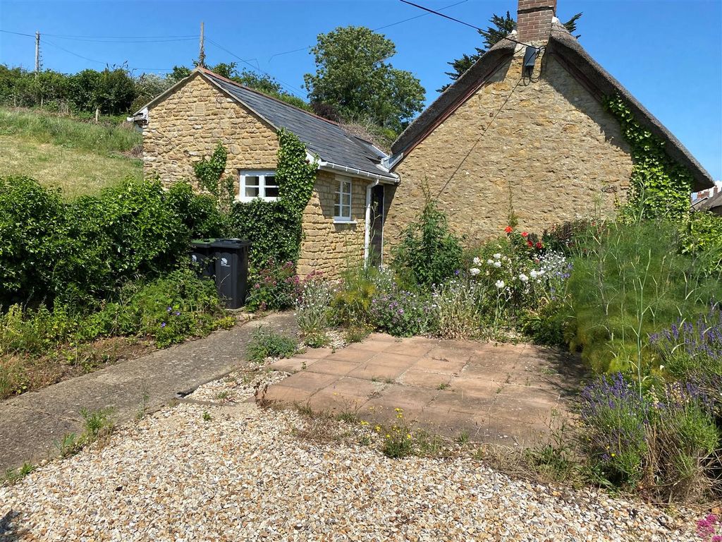 Property photo 2 of 10 External Side.Jpg