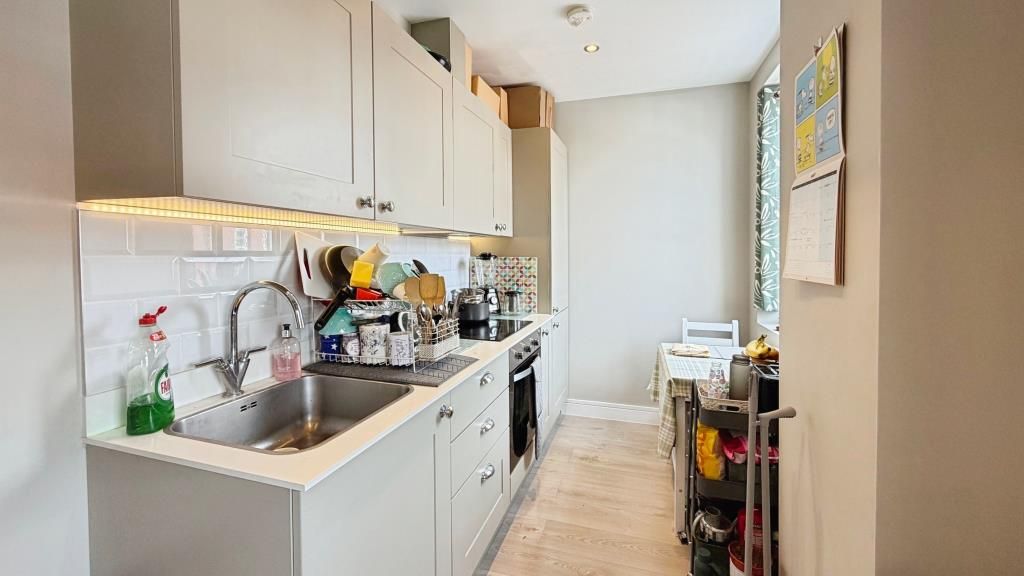 Property photo 1 of 6 Kitchen