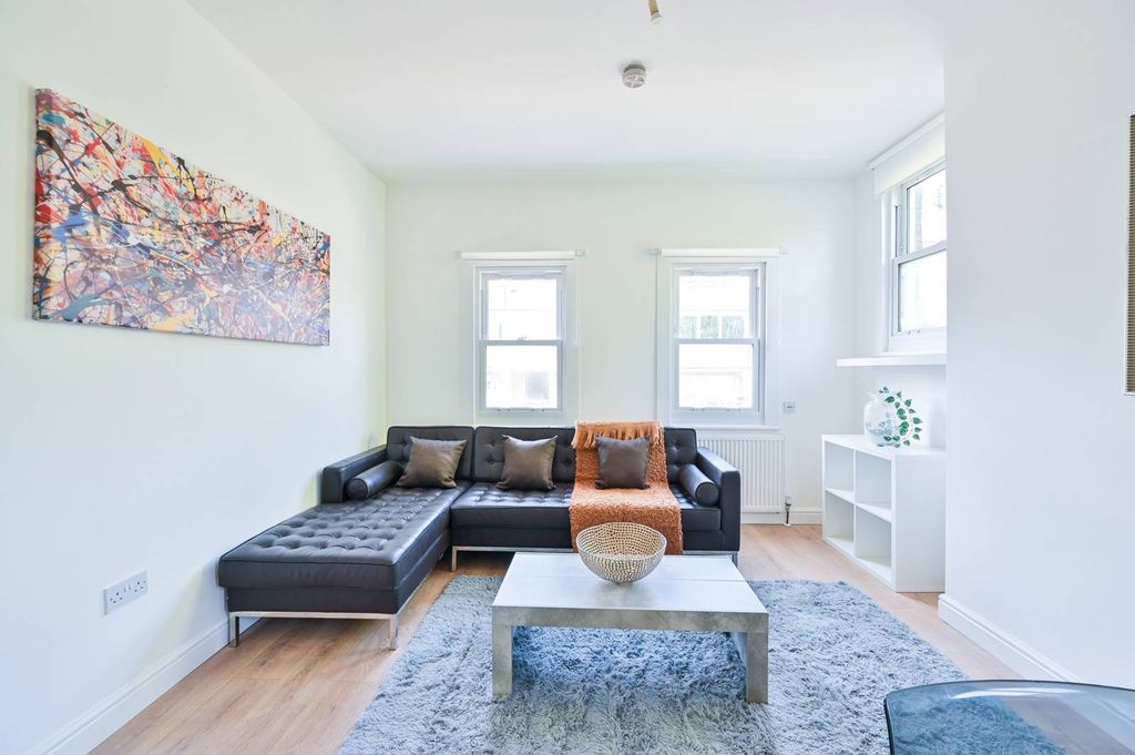 Property photo 3 of 15