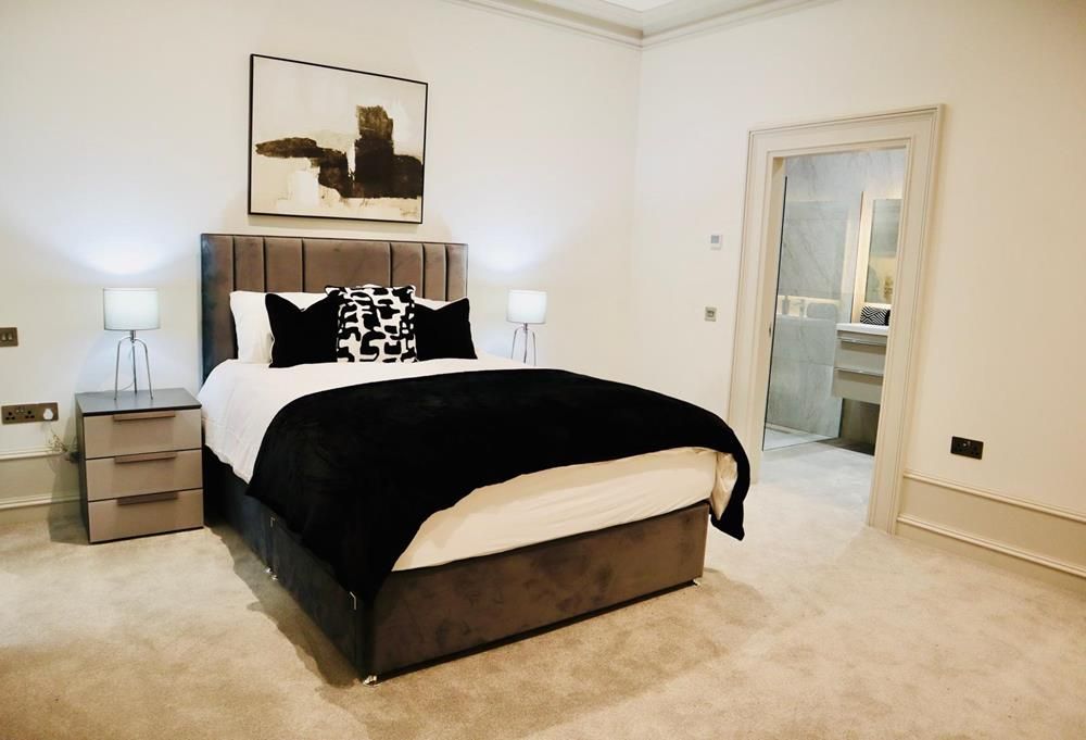 Property photo 3 of 7 Bedroom 2