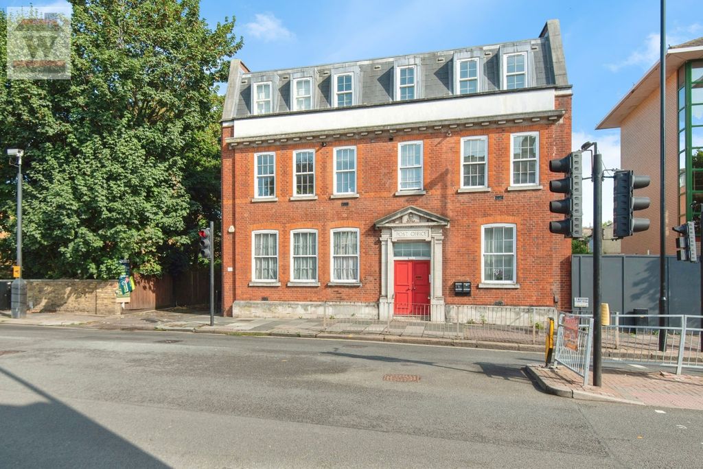 Property photo 1 of 10