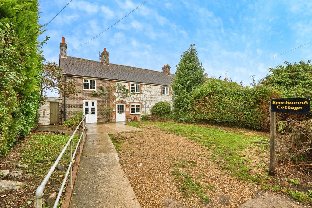 Property photo 1 of 16 Front