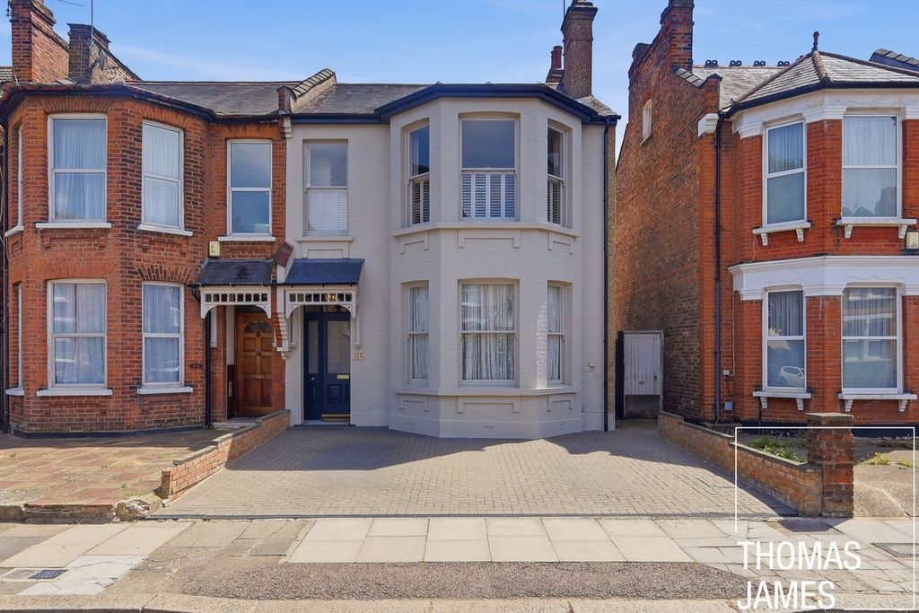 Property photo 1 of 36