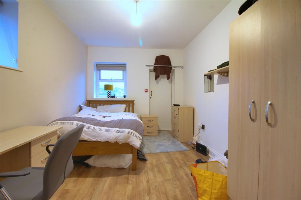 Property photo 3 of 6 Img_3920.Jpg