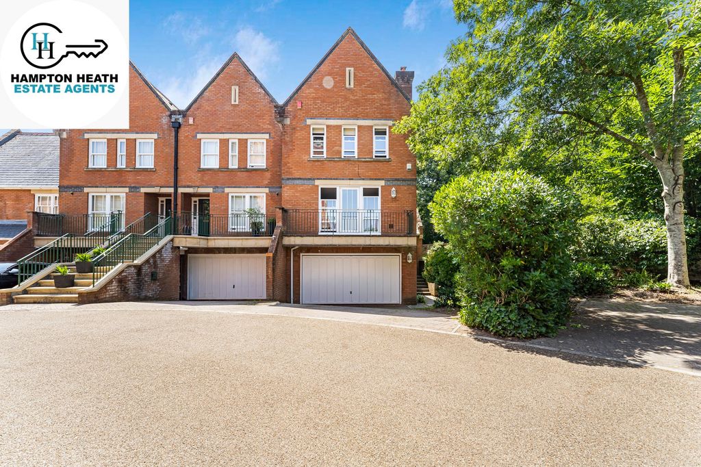 Property photo 1 of 29