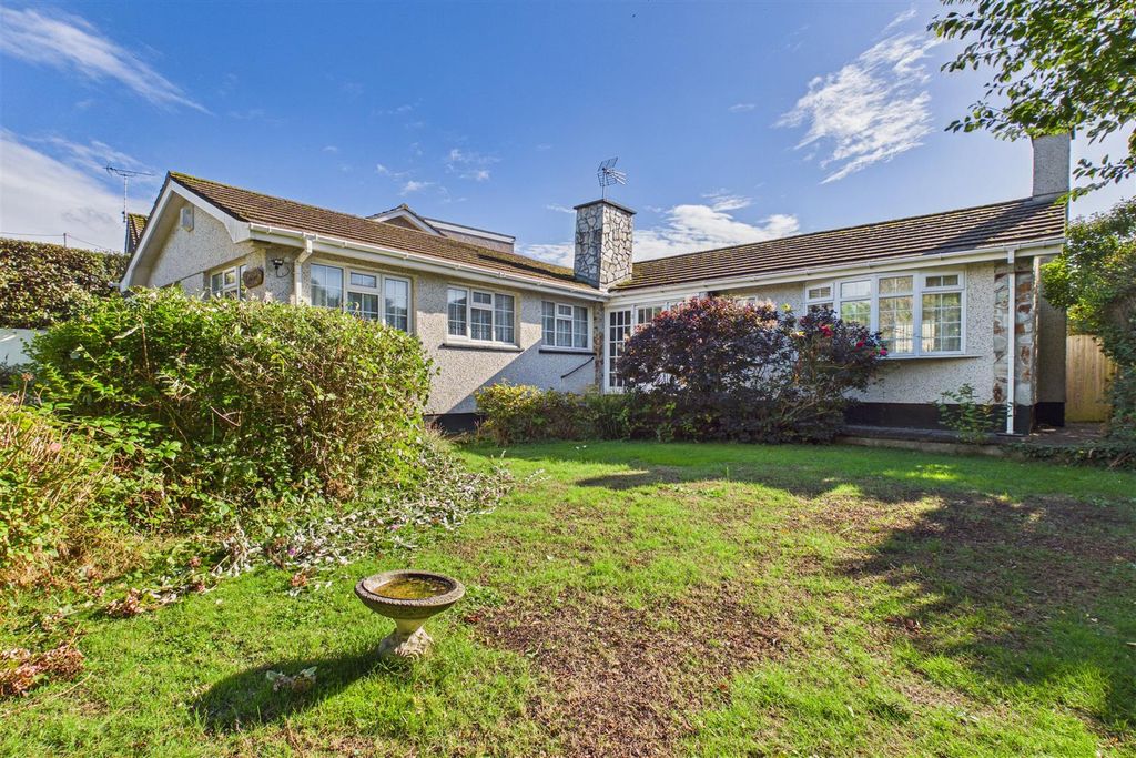 Property photo 1 of 16 3 Treninnick Hill