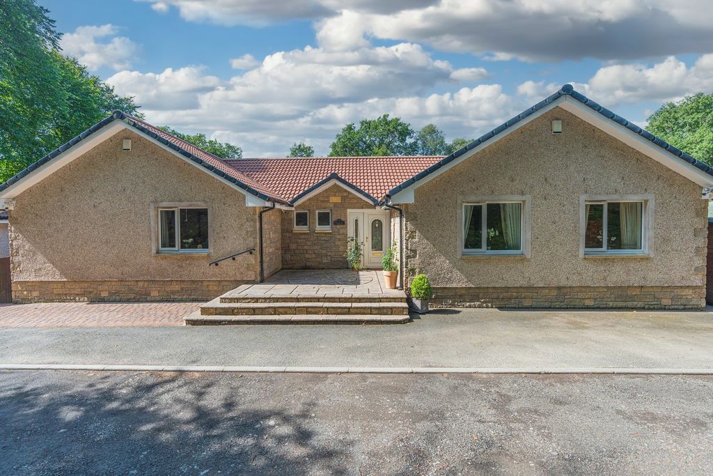 Property photo 1 of 39