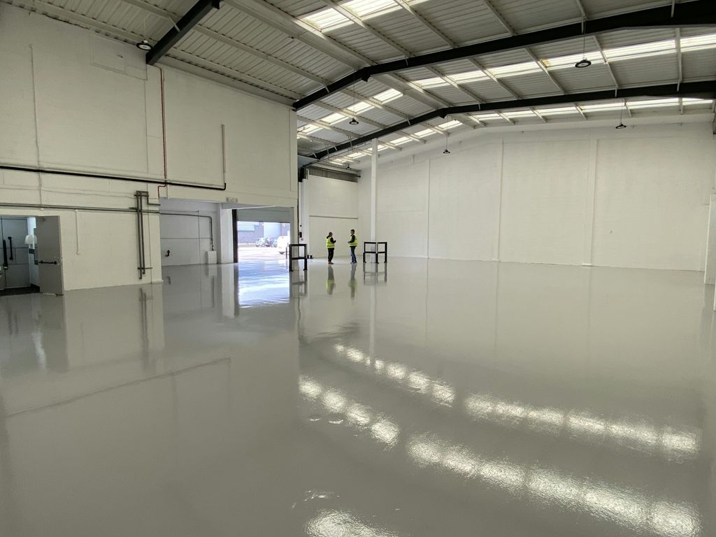 Property photo 2 of 4 Rainham  Thames View D3 Warehouse.Jpg