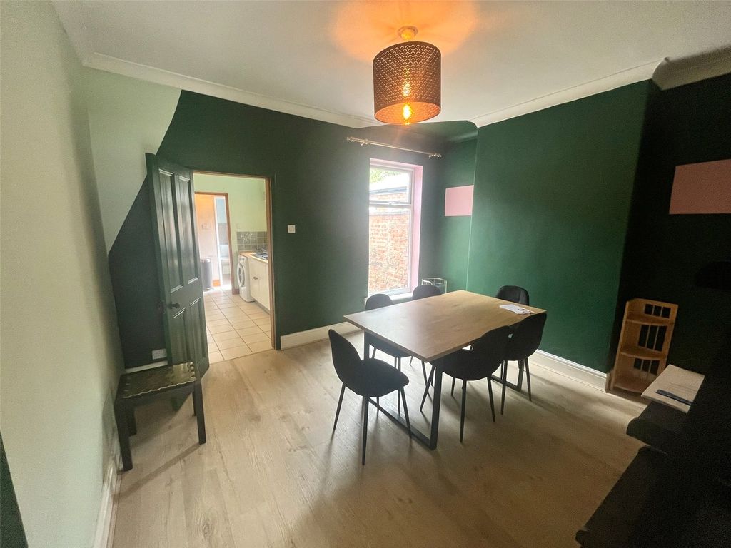 Property photo 2 of 8 Dining Room