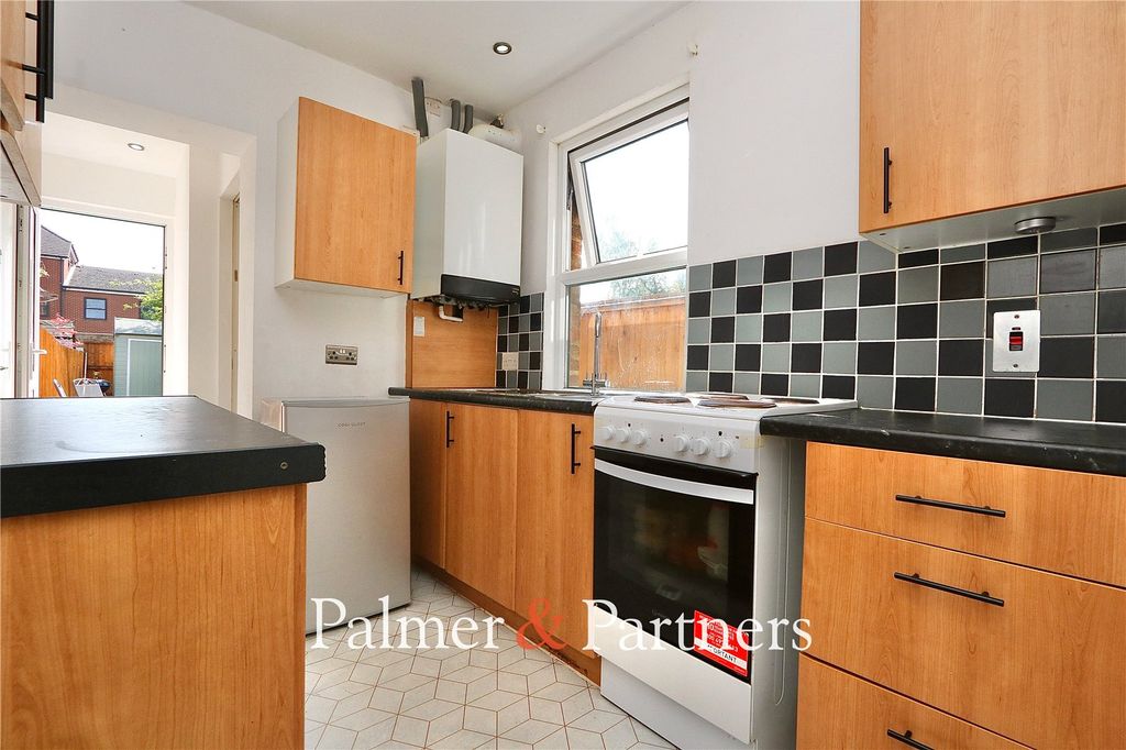 Property photo 2 of 15 Picture No. 01