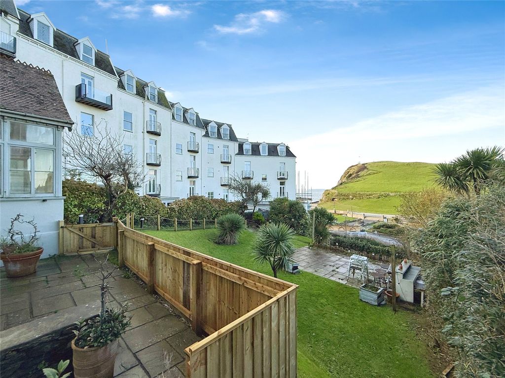 Property photo 2 of 11 Picture No. 12